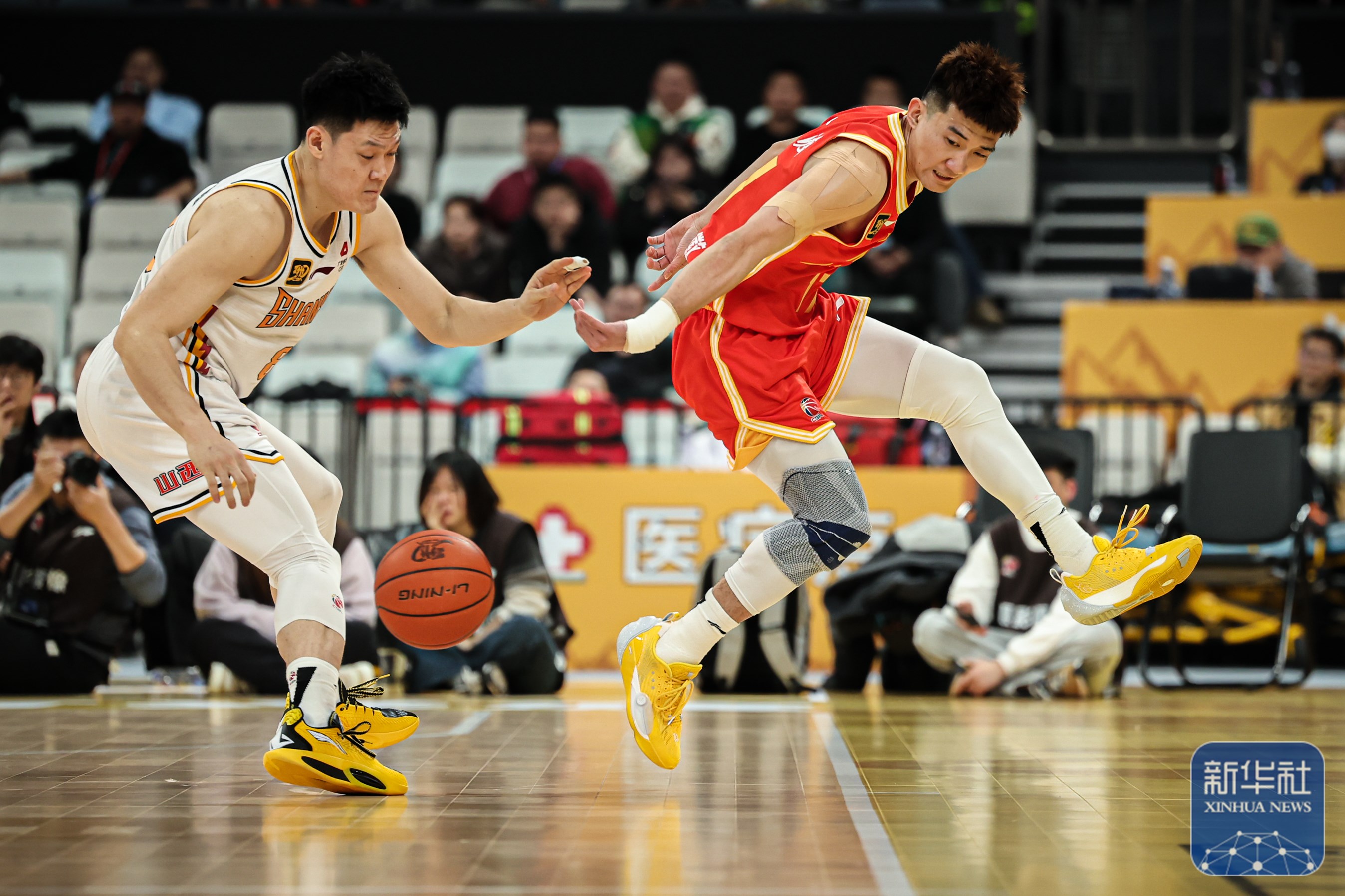 浙江客场失利，球队整体表现不佳的简单介绍