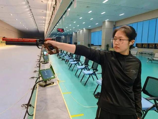 意大利选手斩获射击项目奖牌的简单介绍