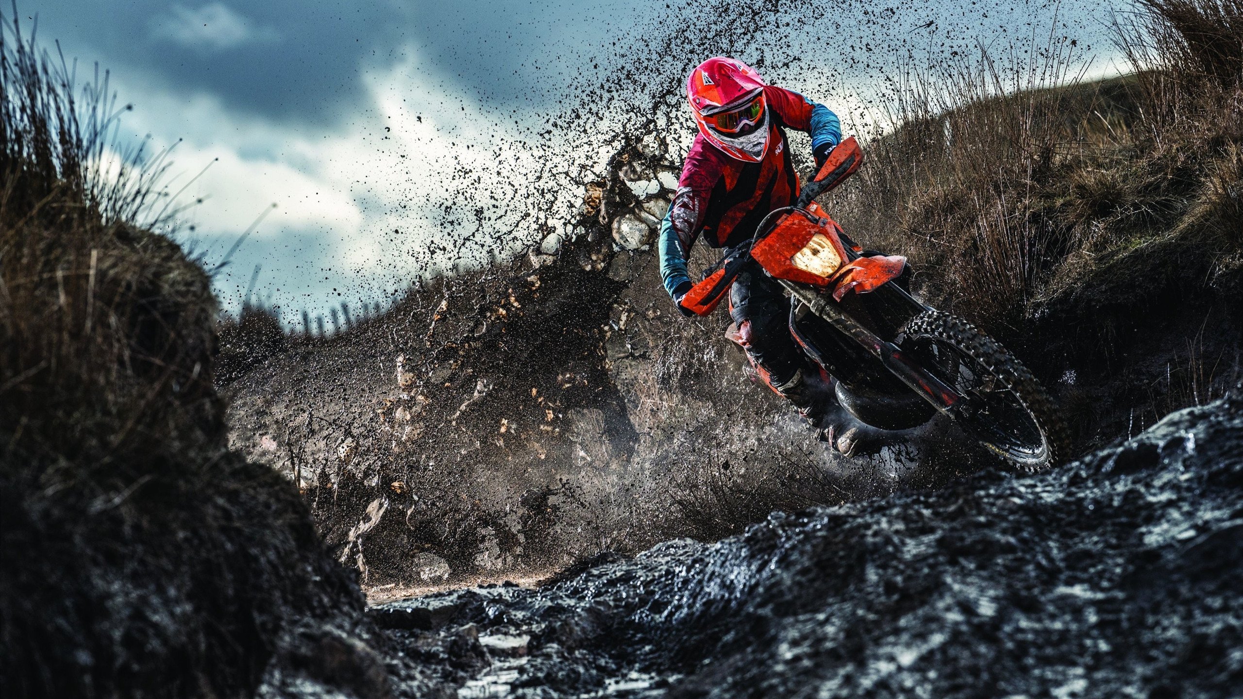 塞维利亚鏖战曼城,内马尔成为关键先生,一场定义欧冠之夜的经典对决