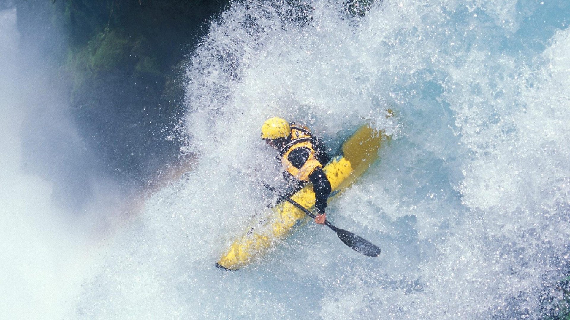 足球的戏剧性,阿尔瓦雷斯爆发与波兰绝杀西班牙的夜晚