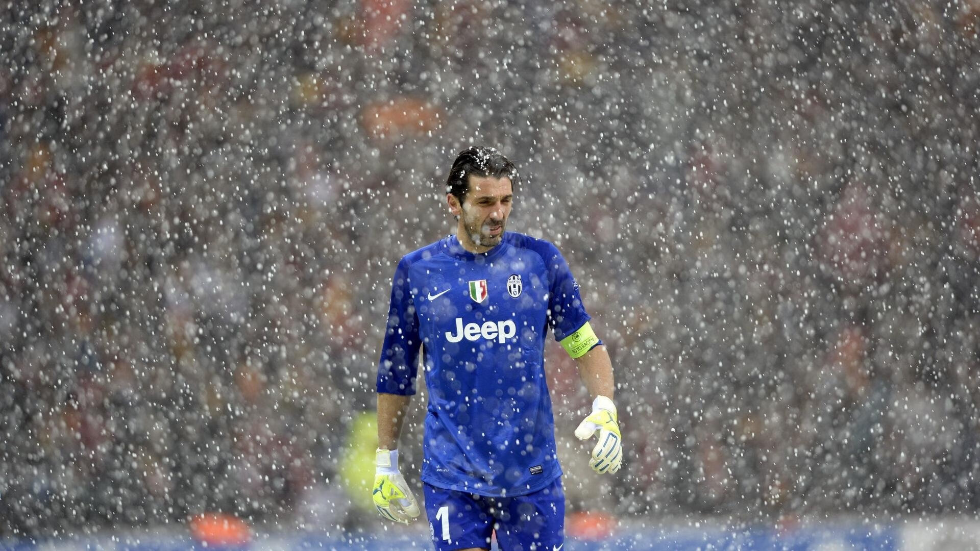 独行侠浓眉肆虐禁区，单骑破广厦显唯一性